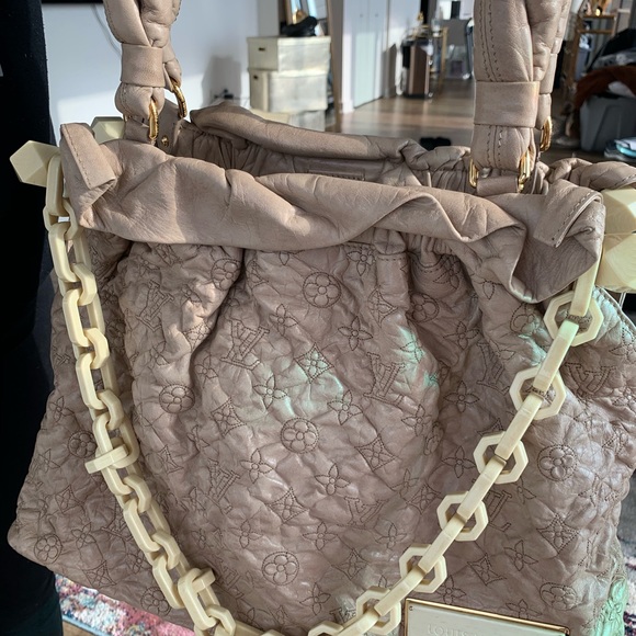 Authentic Louis Vuitton Limited Edition Olympe bag - Picture 3 of 10